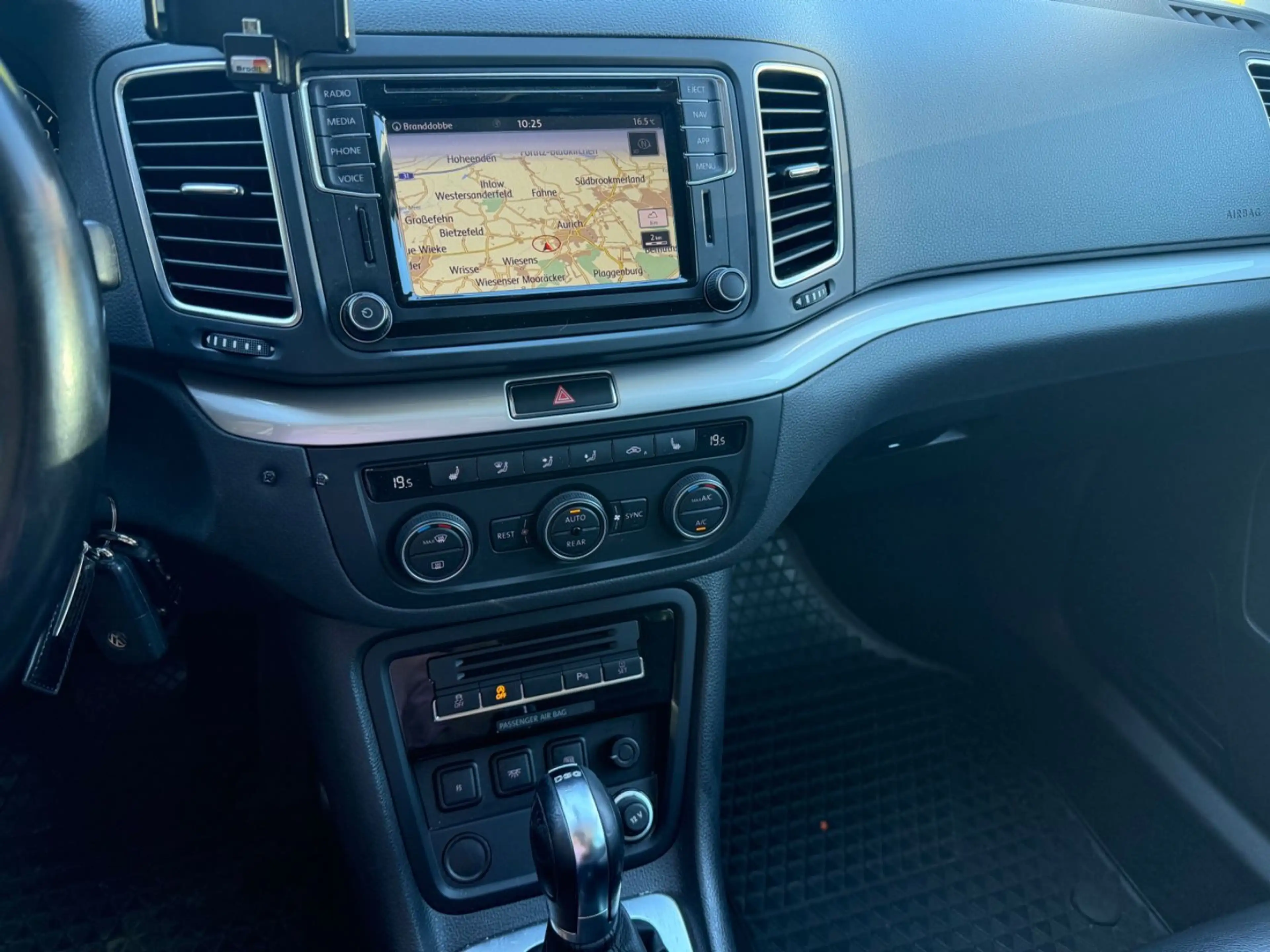 Volkswagen Sharan Trendline BMT DSG Taxi 7 Sitzer — photo 15