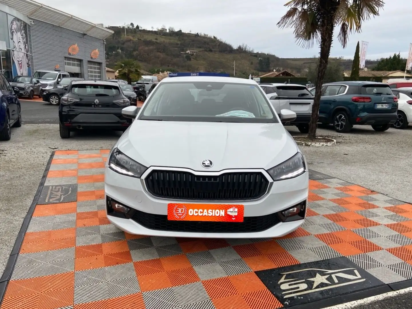 Skoda Fabia 1.0 TSI 95 AMBITION Ecran 8\u0026amp;quot; JA 15\u Blanc - 2