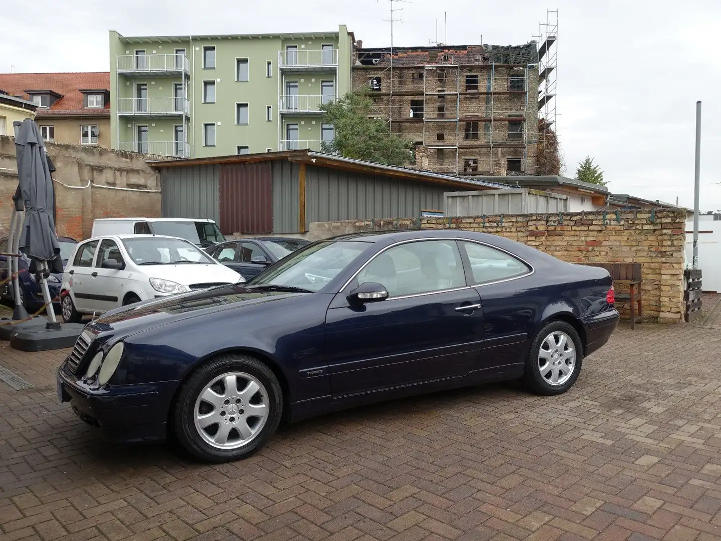 Mercedes-Benz CLK 230 KOMPRESSOR ELEGANCE, Leder, Navi, PDC !! Modrá - 2