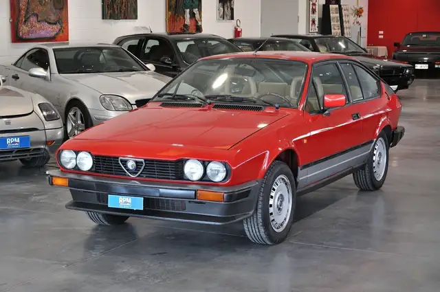 Alfa Romeo Alfetta GTV 2.0 ASI