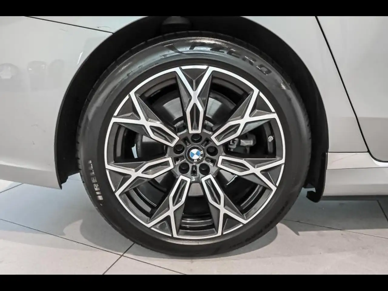 BMW 750 e xDrive, миниатюра 8