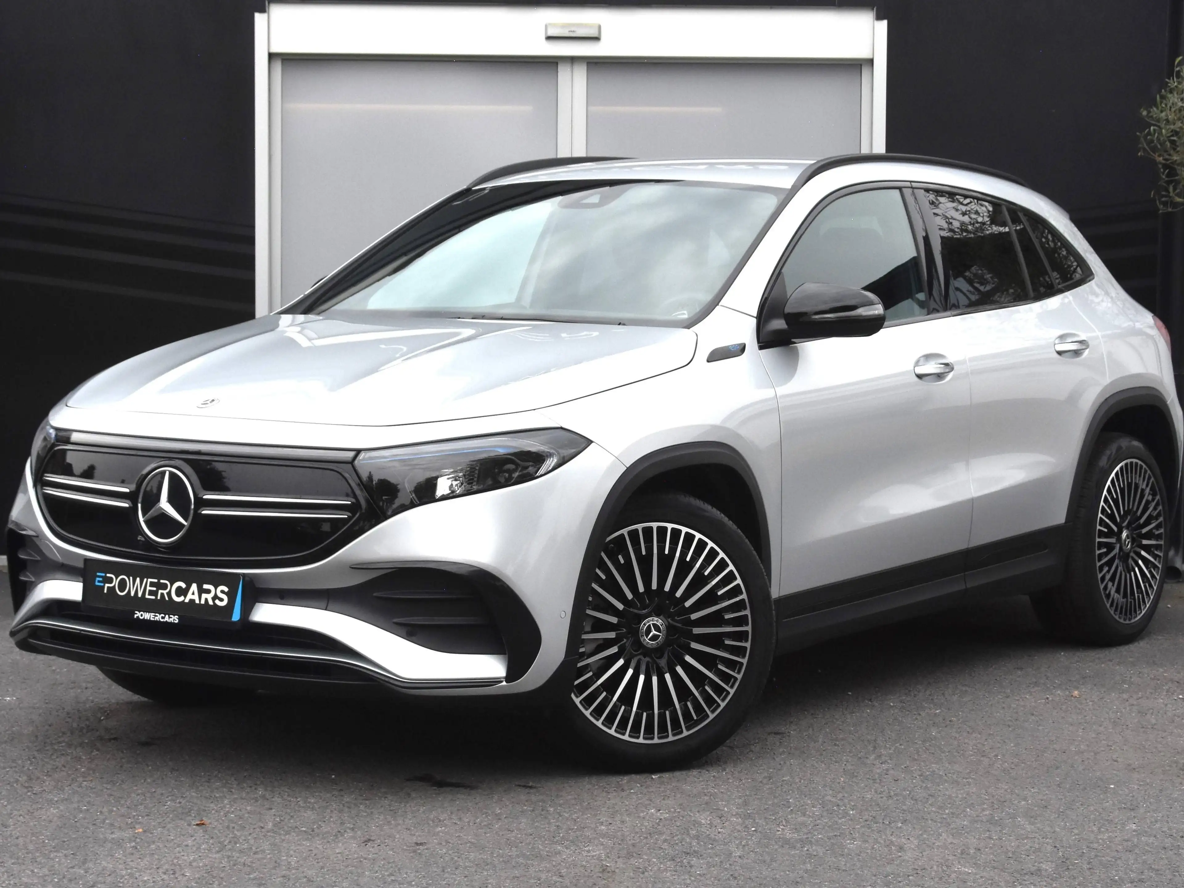 Mercedes-Benz EQA 250 AMG Line | Nightpakket | 20" AMG | Camera | Keyless — photo 2