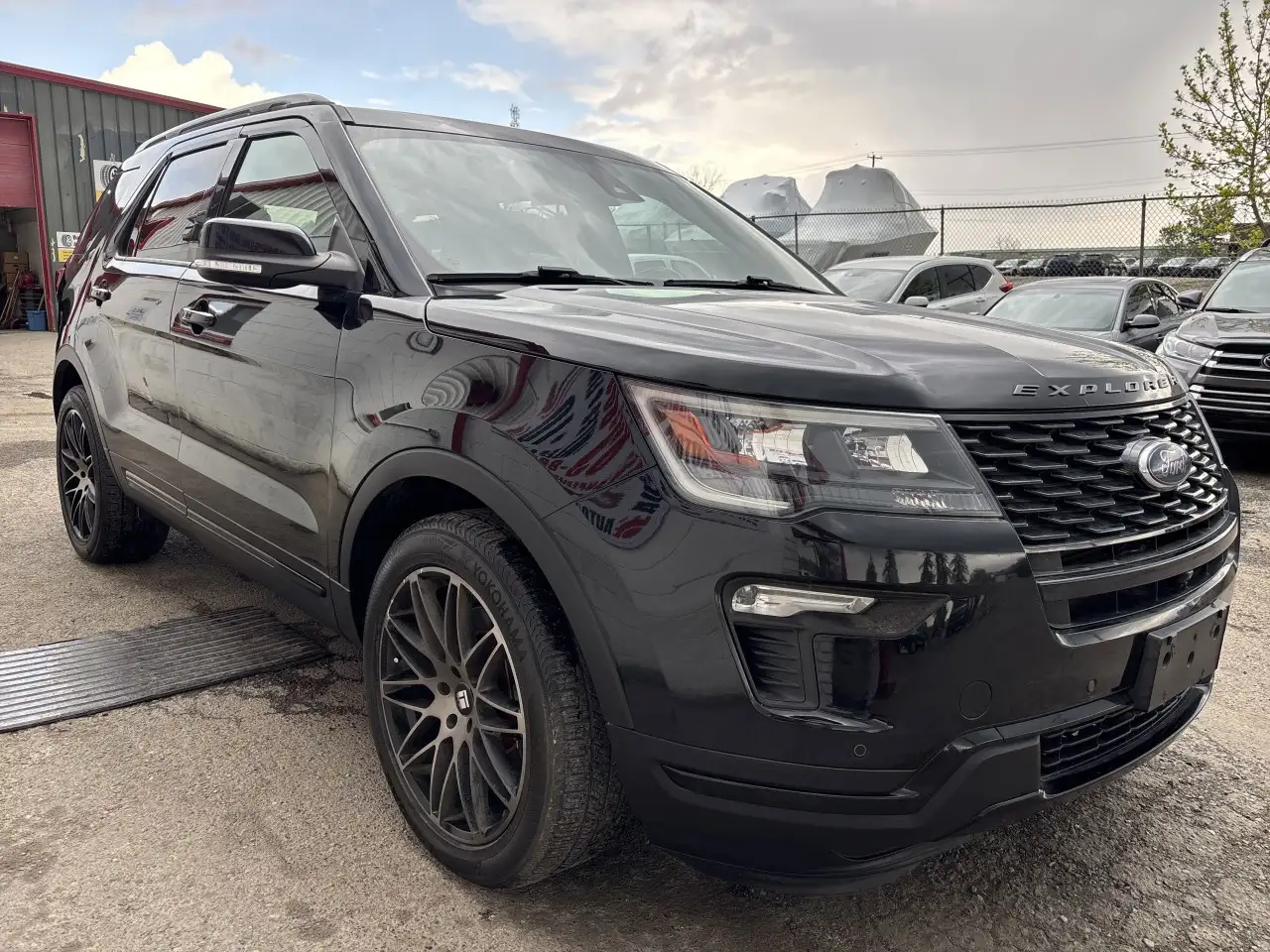 Ford Explorer снимка Ford Explorer