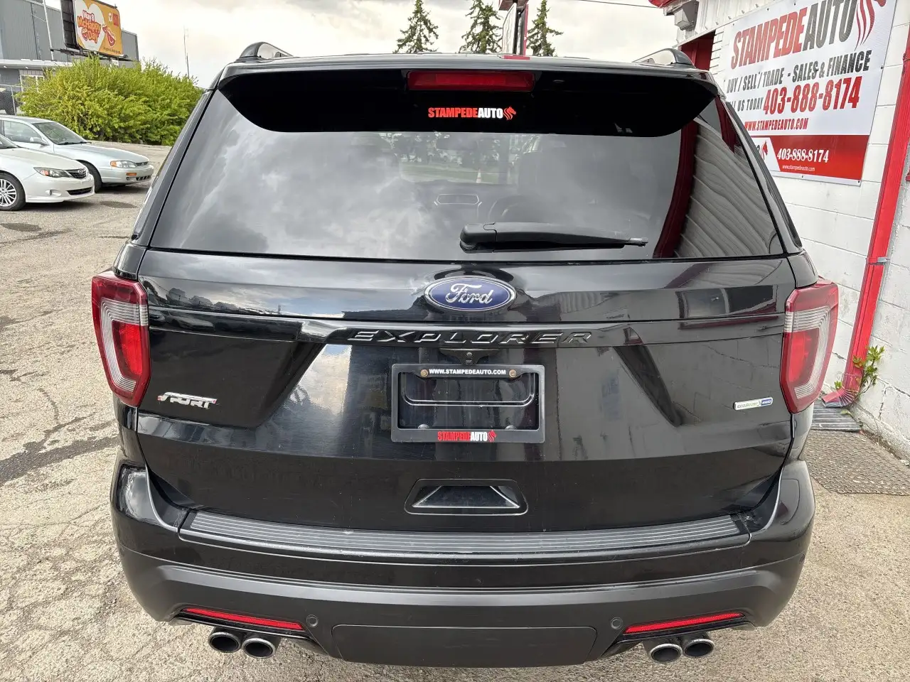 Ford Explorer снимка Ford Explorer