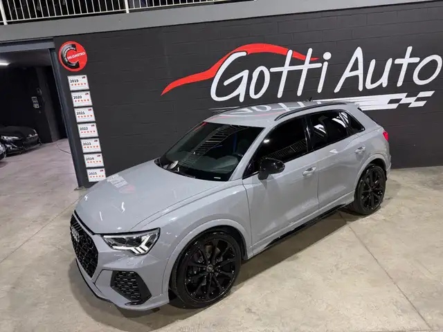 Audi RS Q3 view 6