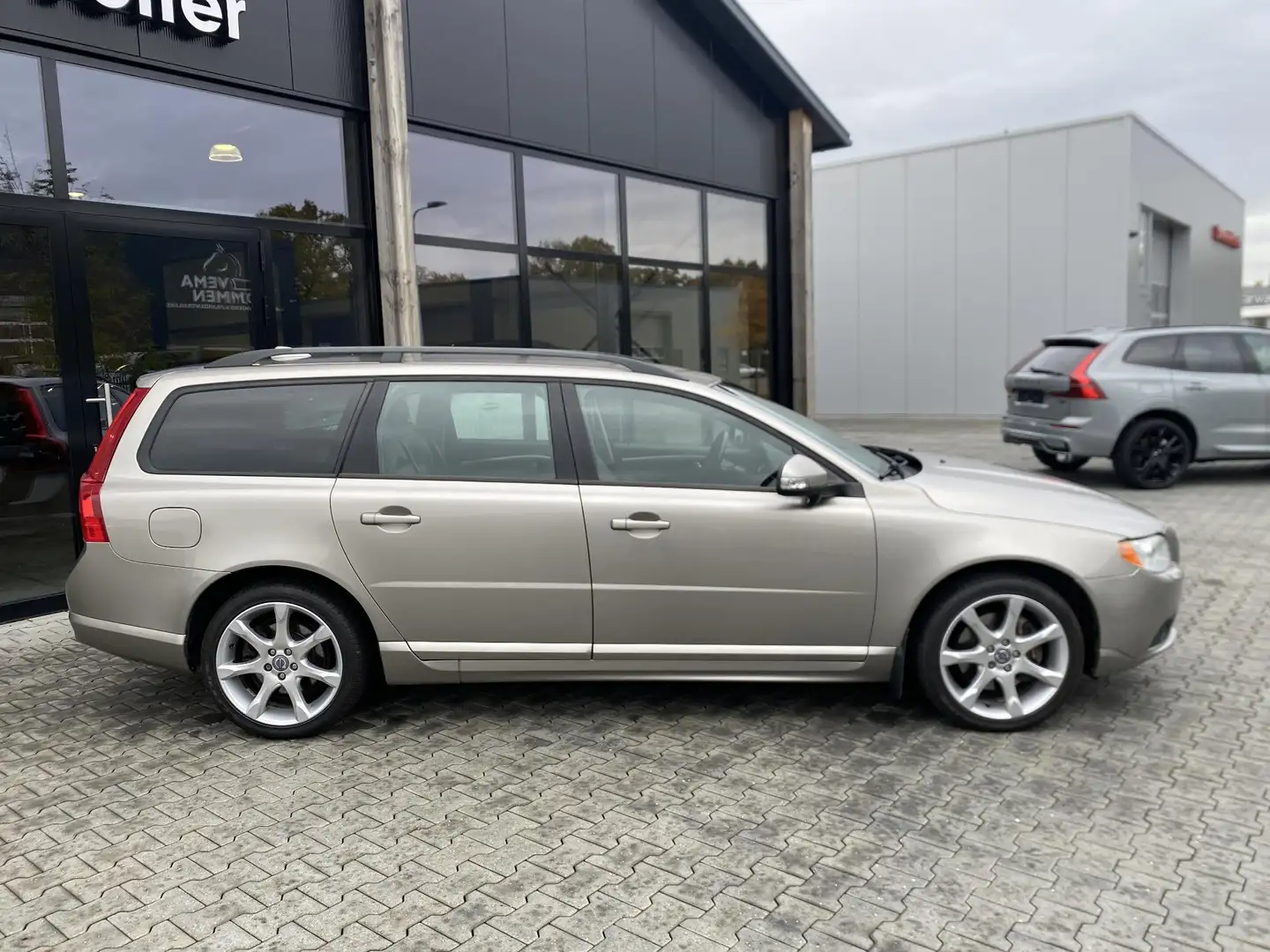 Volvo V70 2.5T Momentum 1 EIG, 106290 KM! BLIS youngtimer - 2