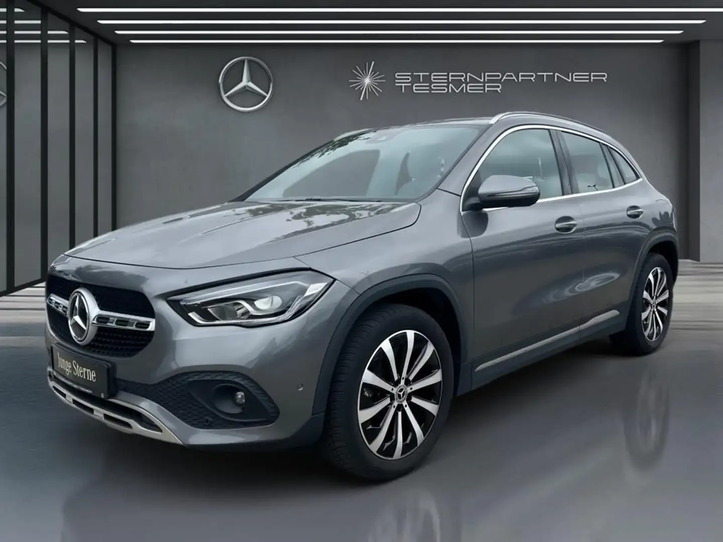 Mercedes-Benz GLA 200 d MBUX, Kamera, AHK, Navi, Ambi, CarPlay Gris - 2