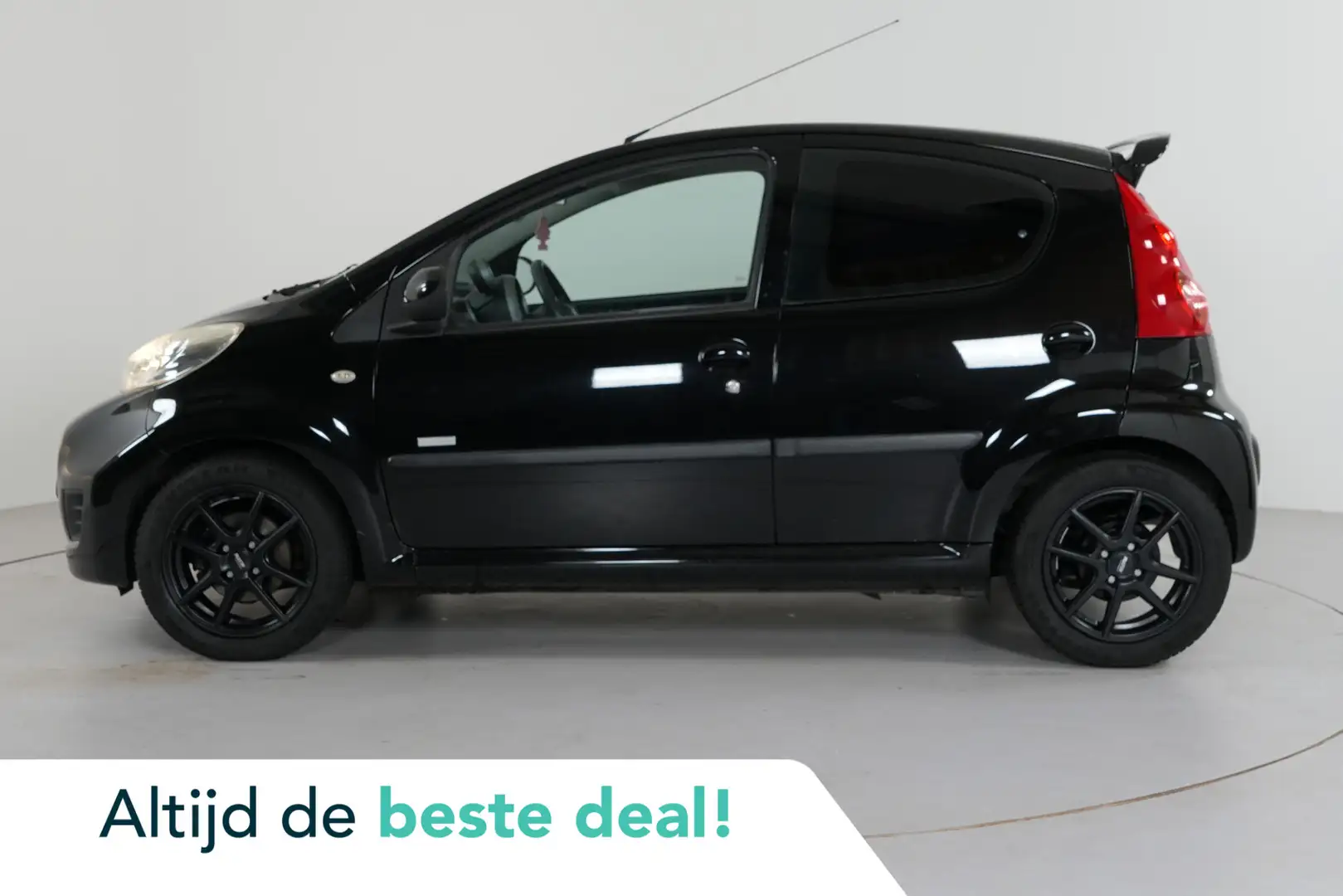 Peugeot 107 1.0-12V Millesim 200 | 1e eig. | Airco | Spoiler | Zwart - 1
