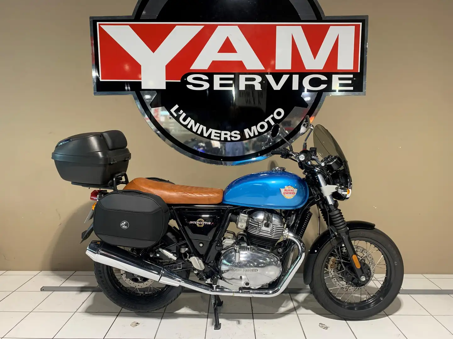 Royal Enfield Interceptor Azul - 2