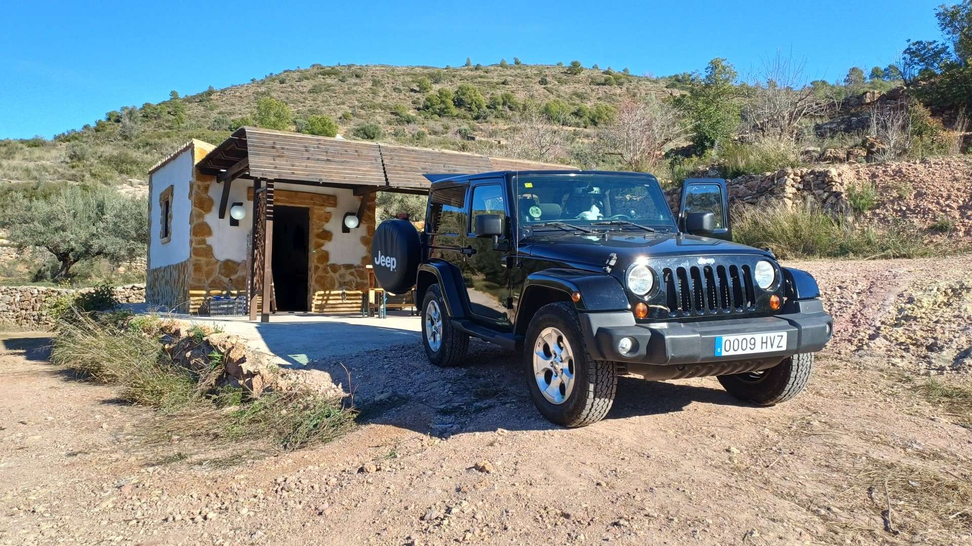 Jeep Wrangler 2.8CRD Sahara - foto 1