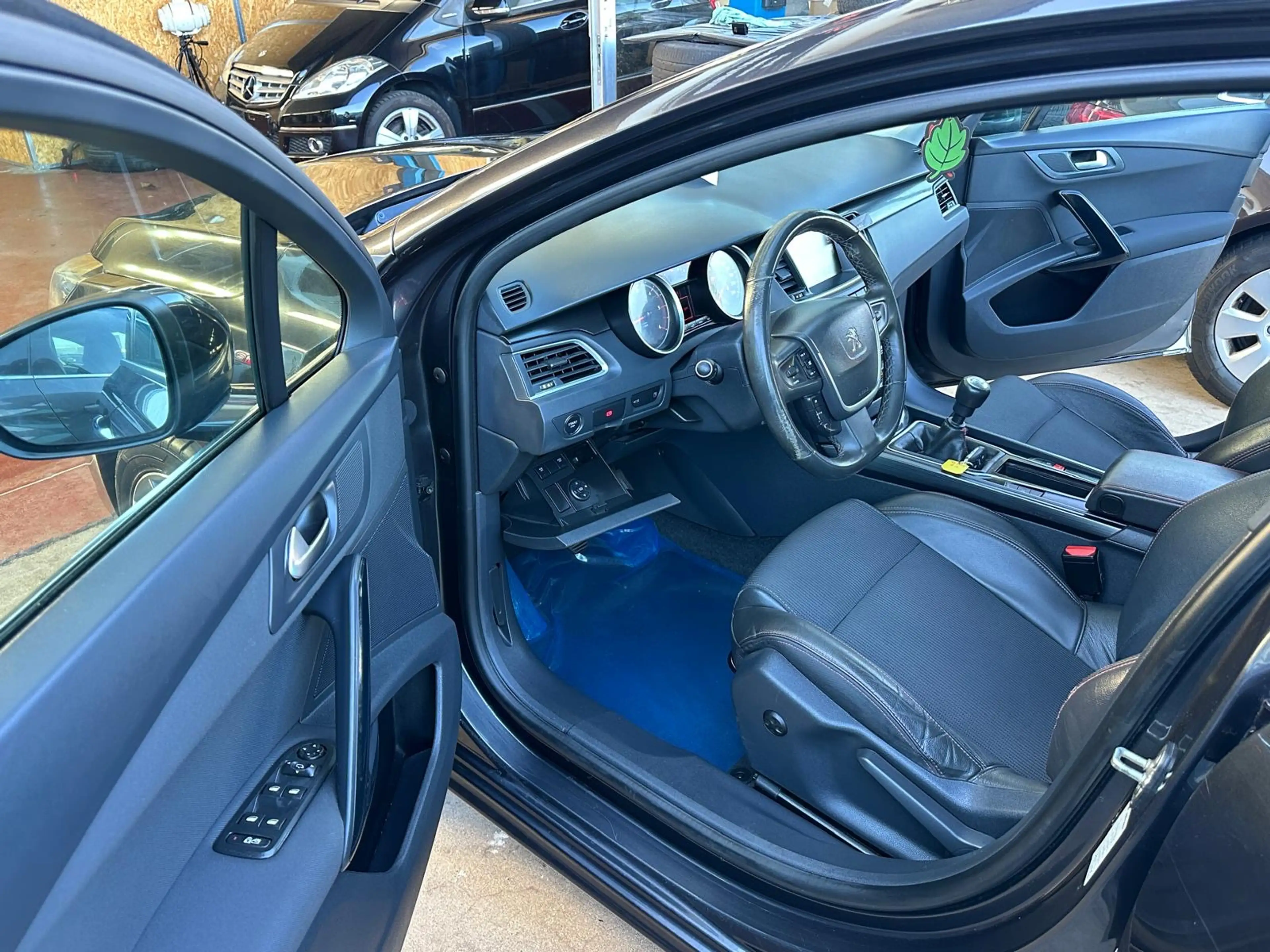 Peugeot 508 508 SW 1.6 BlueHDi GT Line S — photo 15