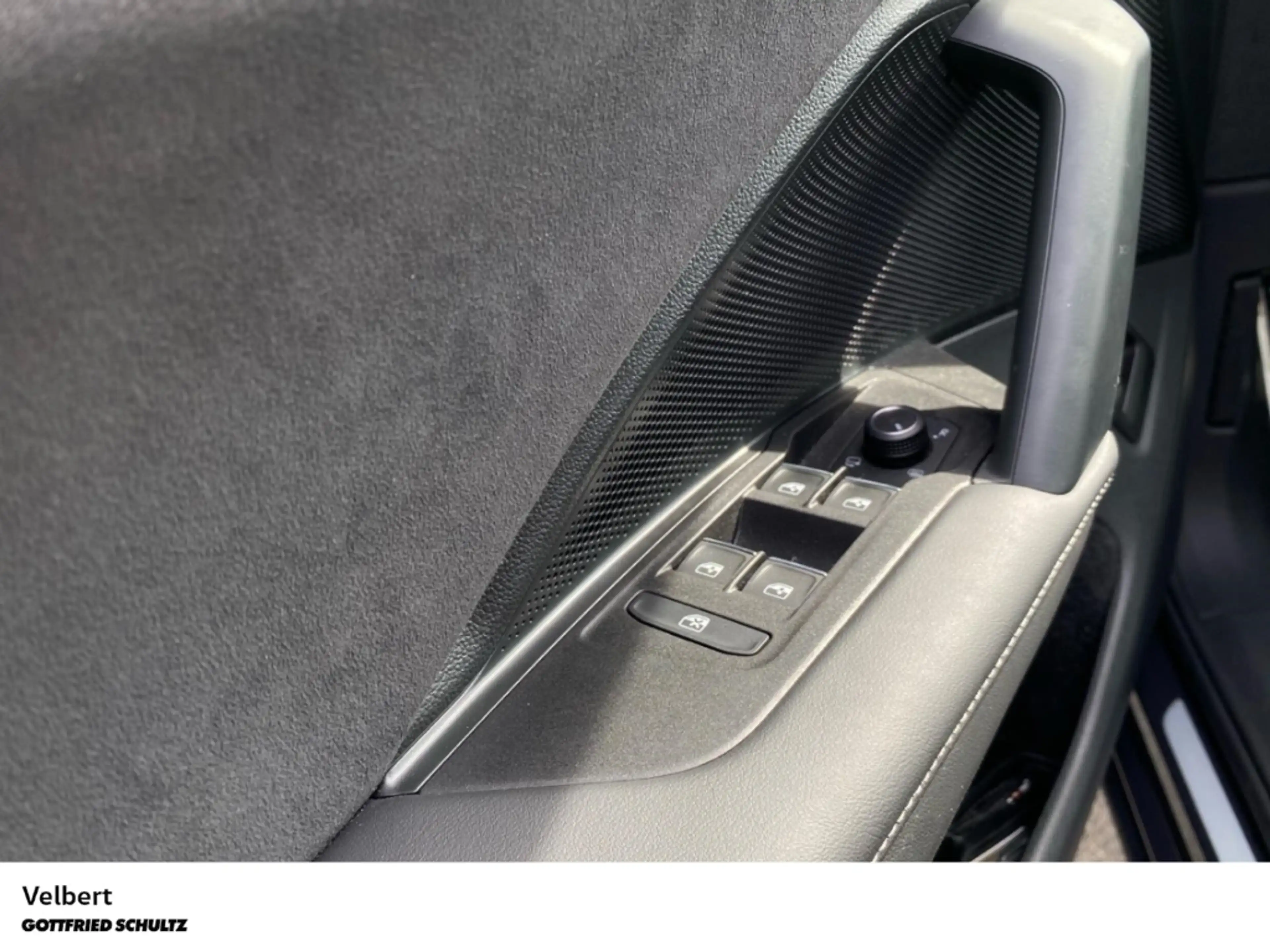 Volkswagen Tayron R-Line 2 0 l TDI DSG 7-Sitzer # Familienfreundlich — photo 8