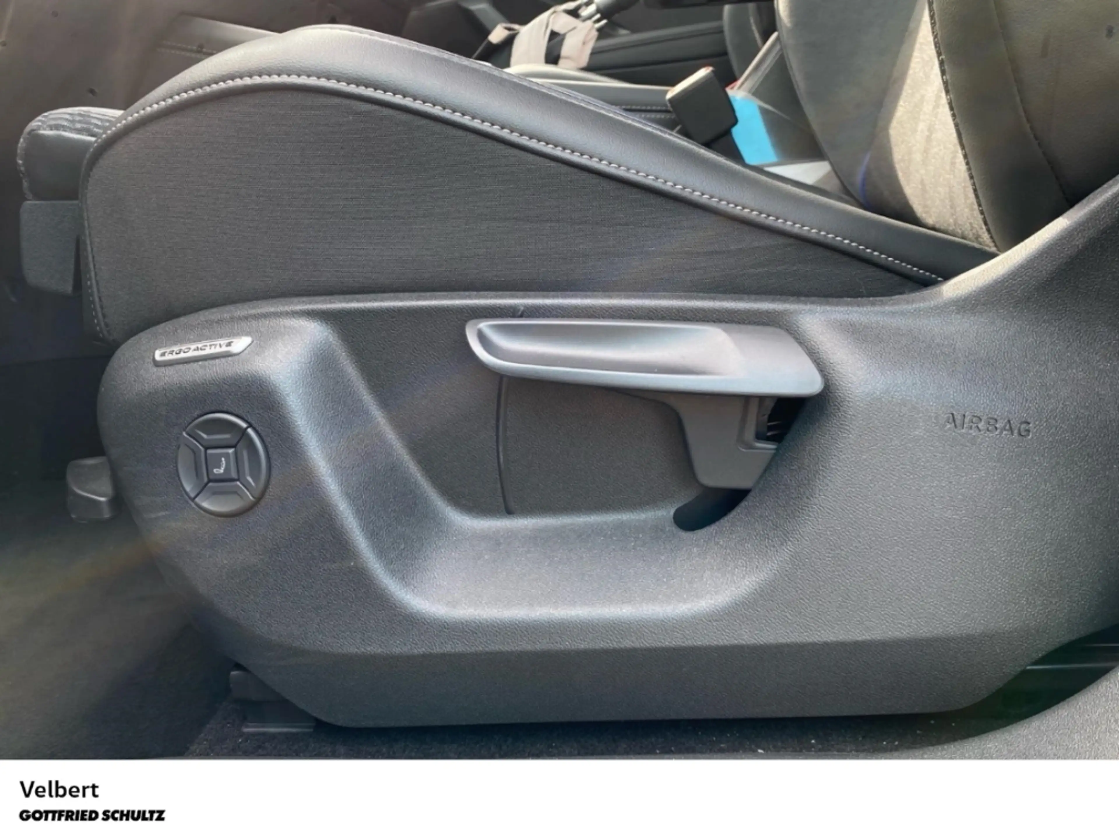 Volkswagen Tayron R-Line 2 0 l TDI DSG 7-Sitzer # Familienfreundlich — photo 9
