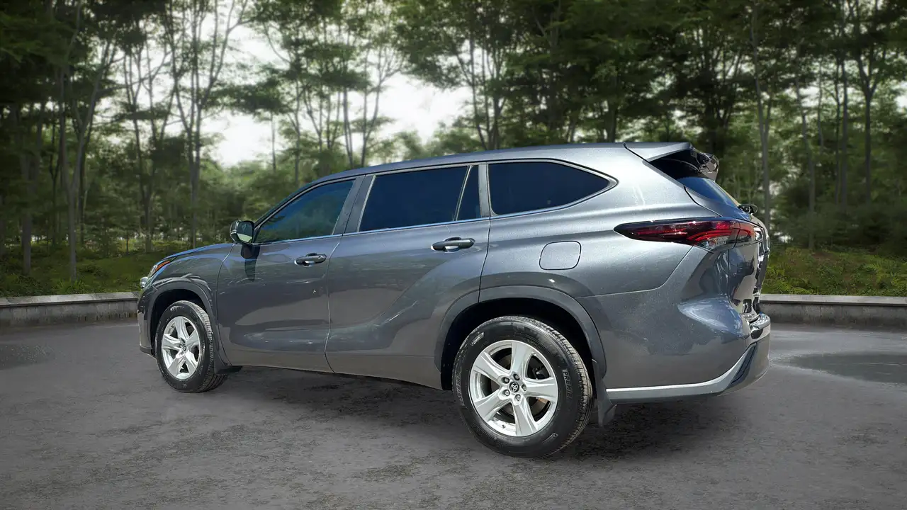 Toyota Highlander снимка Toyota Highlander