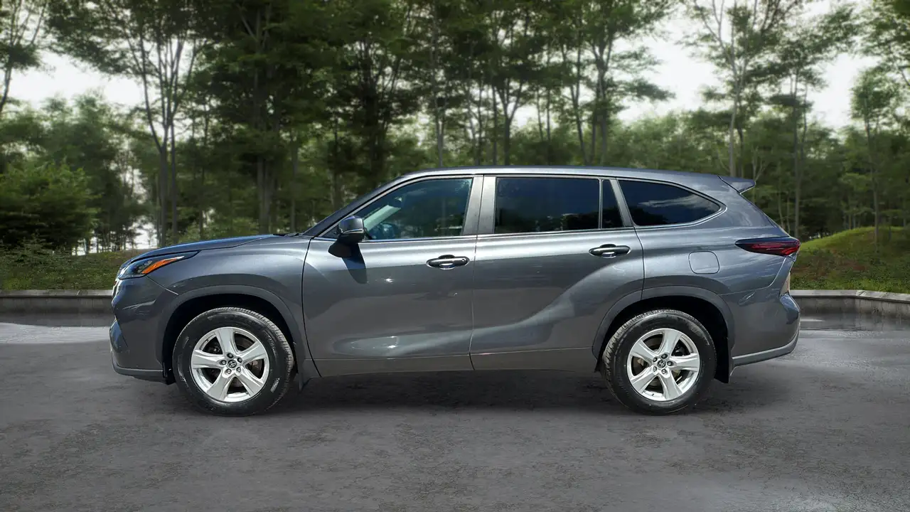 Toyota Highlander снимка Toyota Highlander