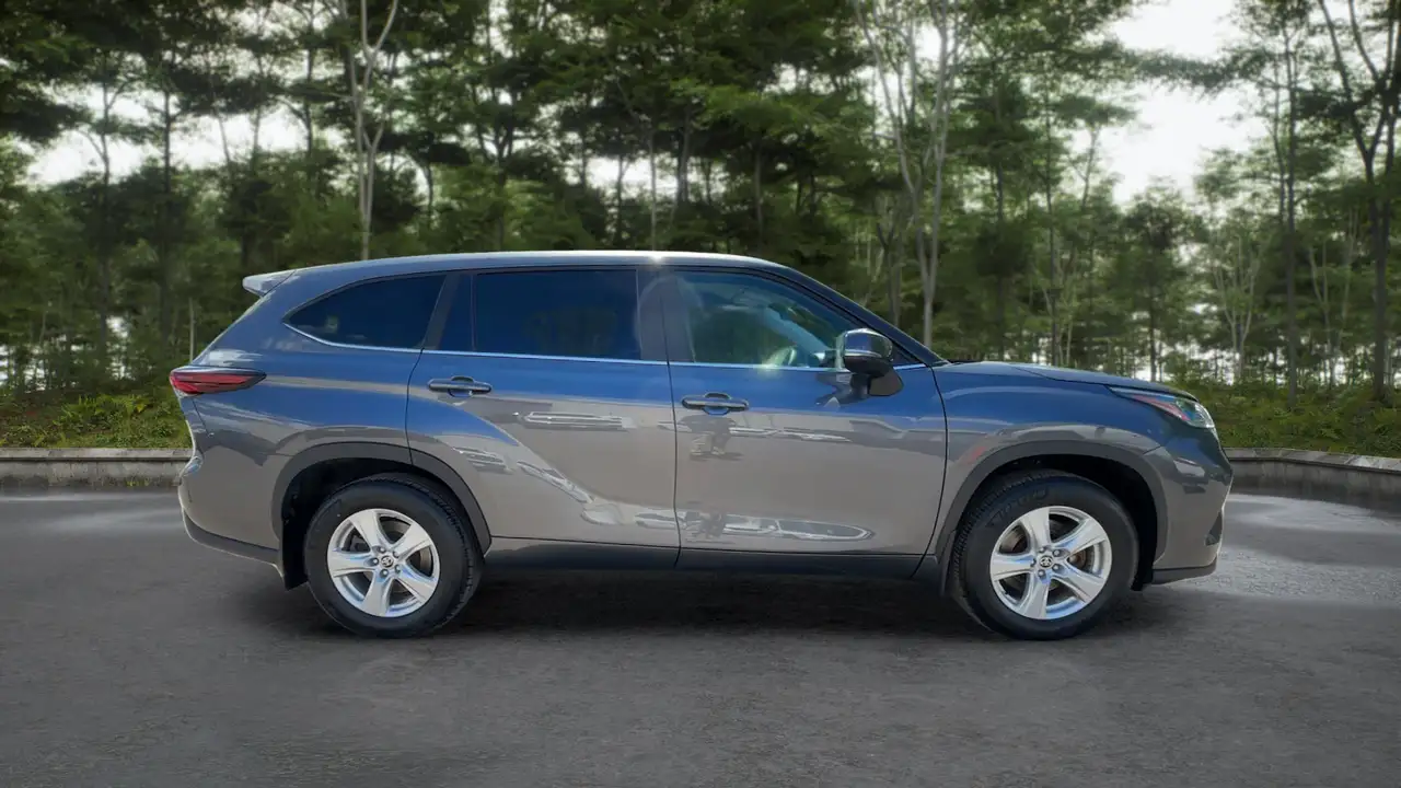 Toyota Highlander снимка Toyota Highlander