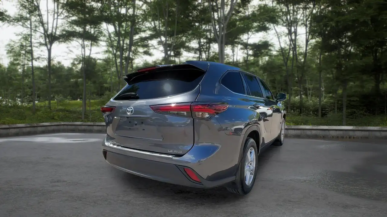 Toyota Highlander снимка Toyota Highlander