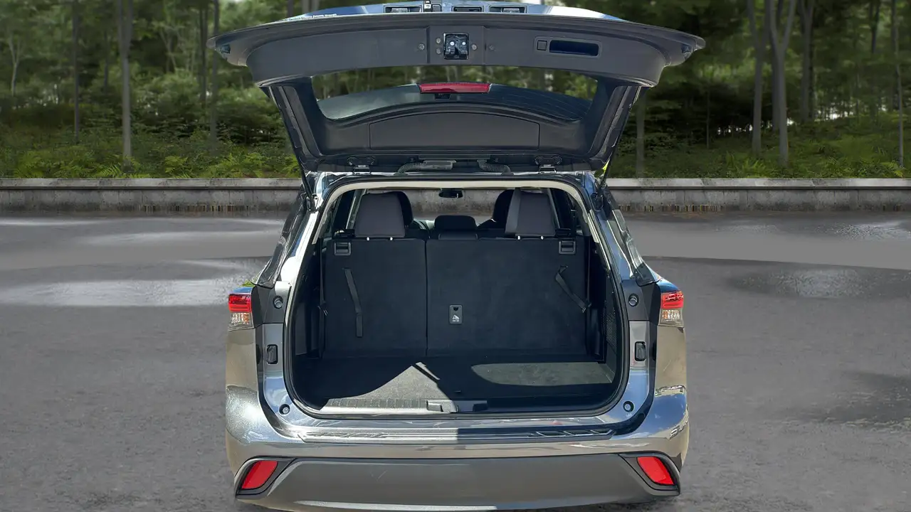 Toyota Highlander снимка Toyota Highlander