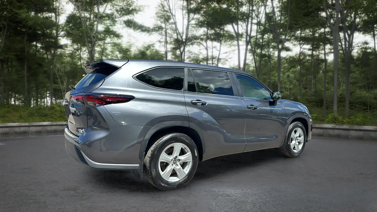 Toyota Highlander снимка Toyota Highlander