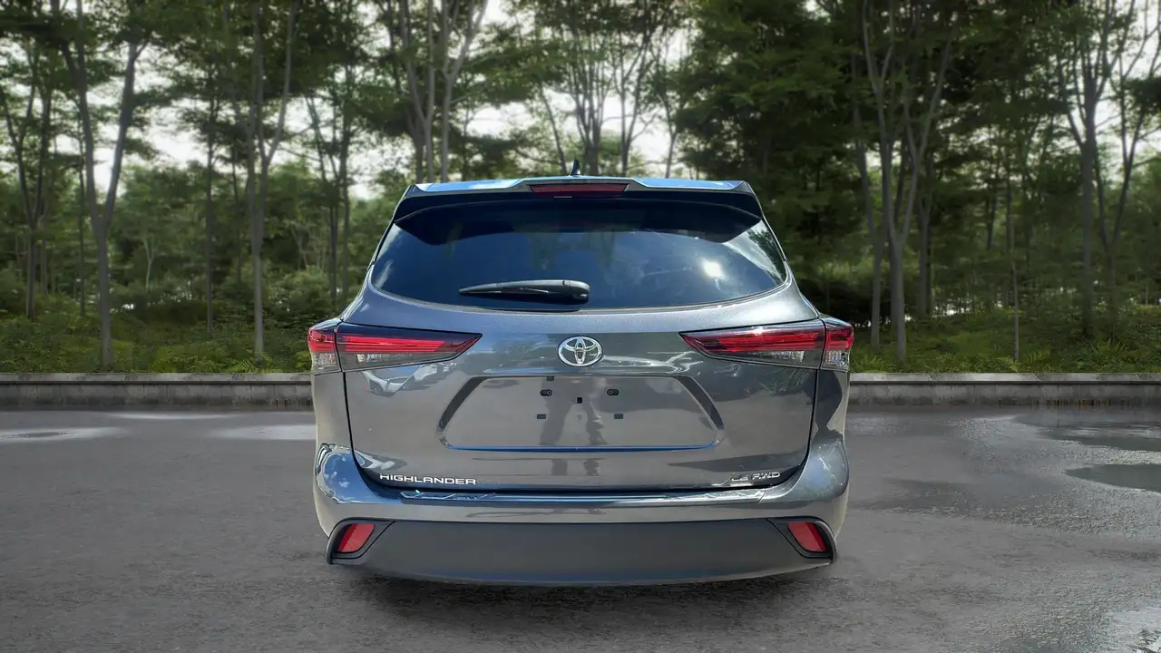 Toyota Highlander снимка Toyota Highlander