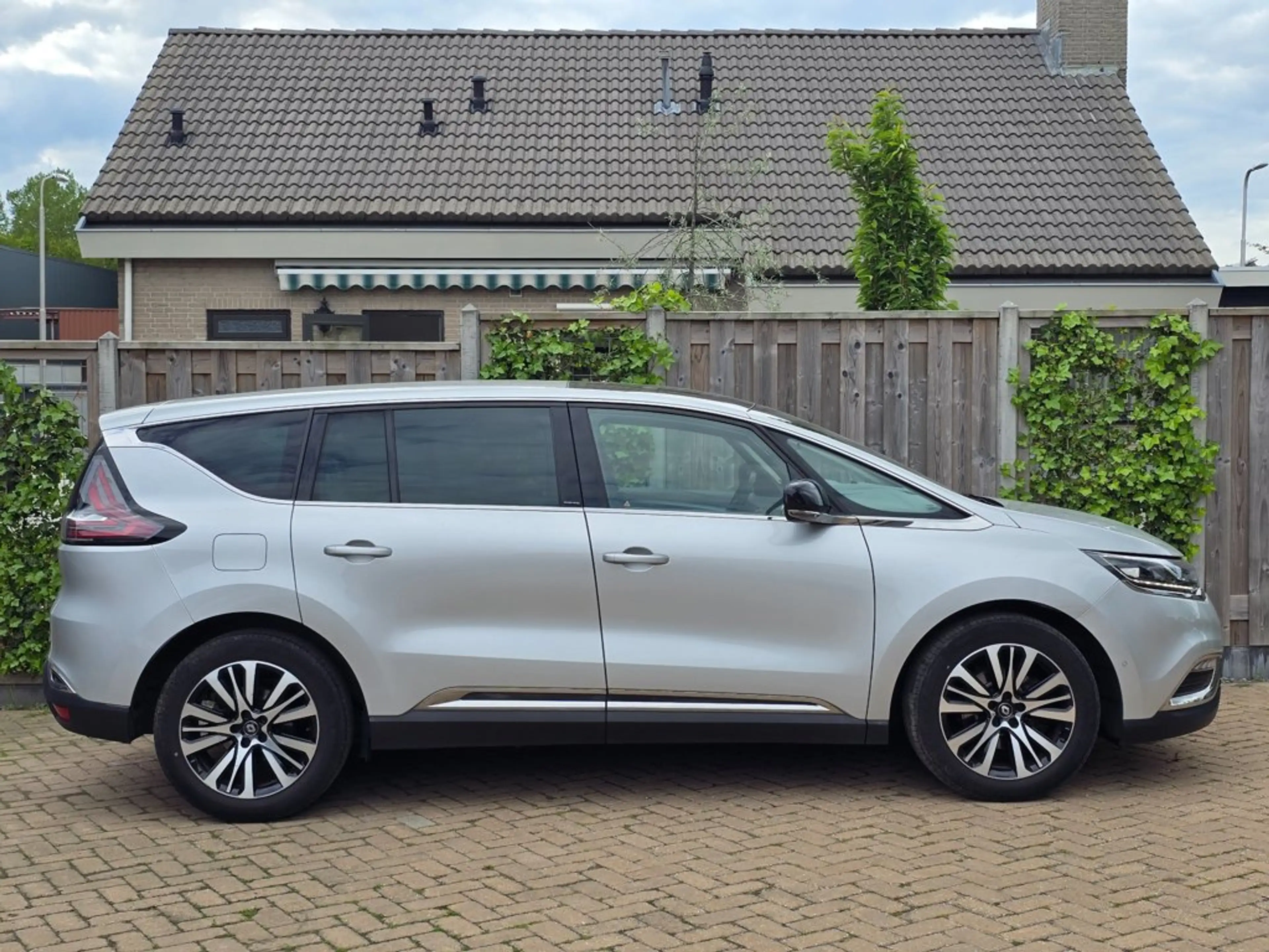 Renault Espace 1.6 TCe Initiale Paris 7p. — photo 5