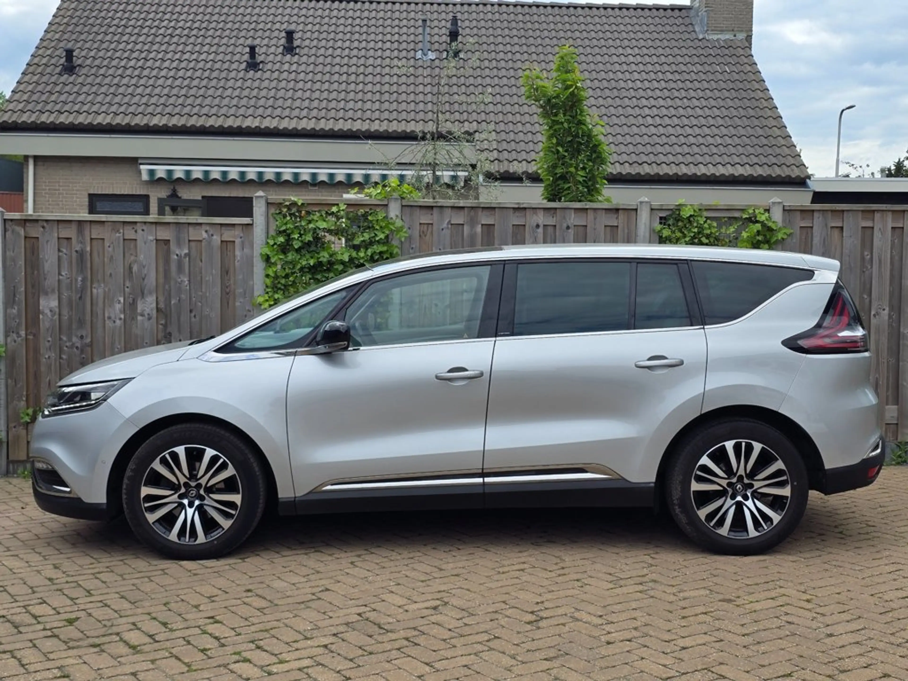 Renault Espace 1.6 TCe Initiale Paris 7p. — photo 4