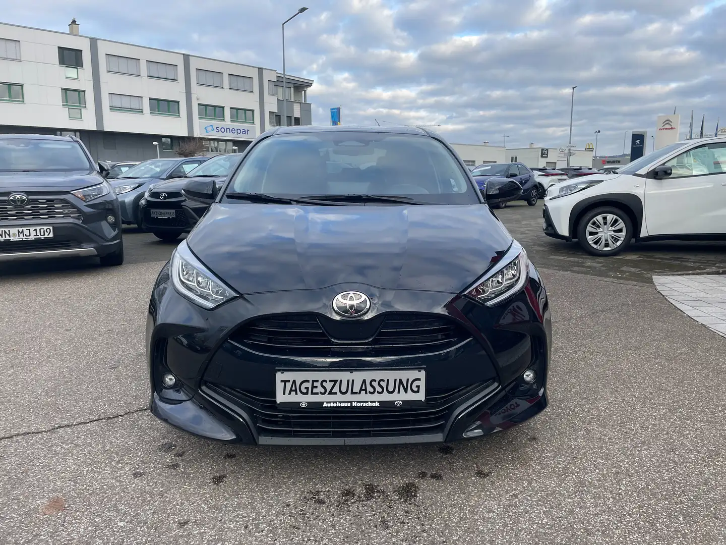 Toyota Yaris Hybrid Teamplayer Schwarz - 2