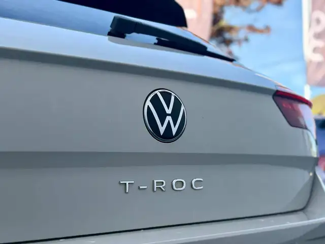 Volkswagen T-Roc view 27