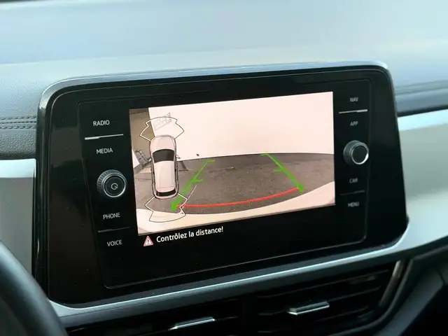Volkswagen T-Roc view 24