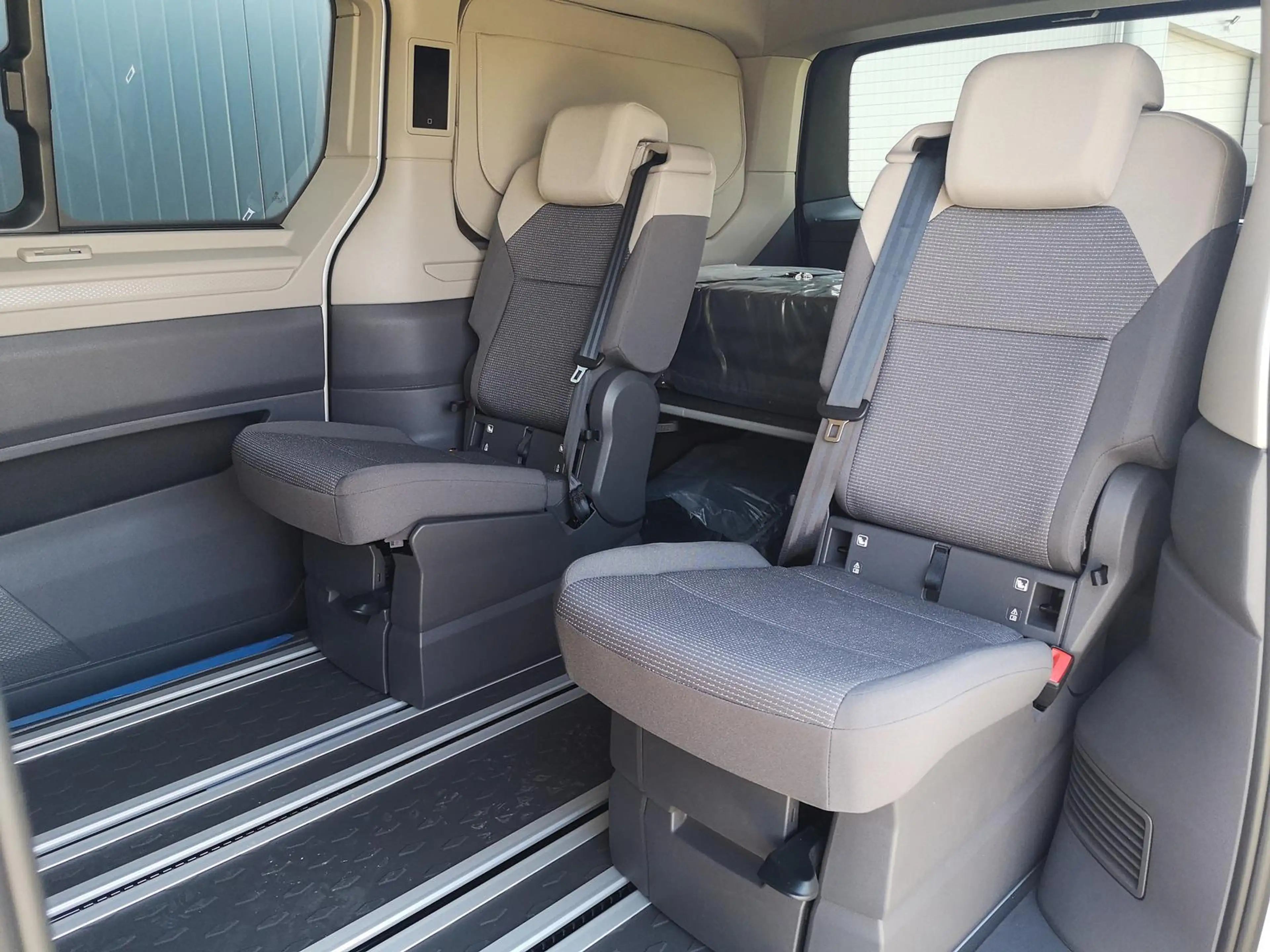 Volkswagen T7 California Beach Tour eHybrid 4MOTION 1.5 TSI 180 kW (245 ... — photo 6