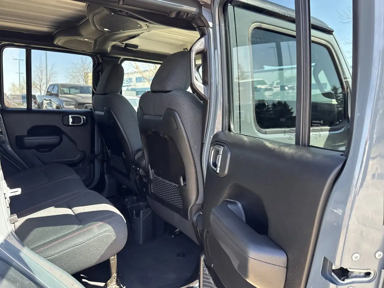 Jeep Wrangler снимка Jeep Wrangler