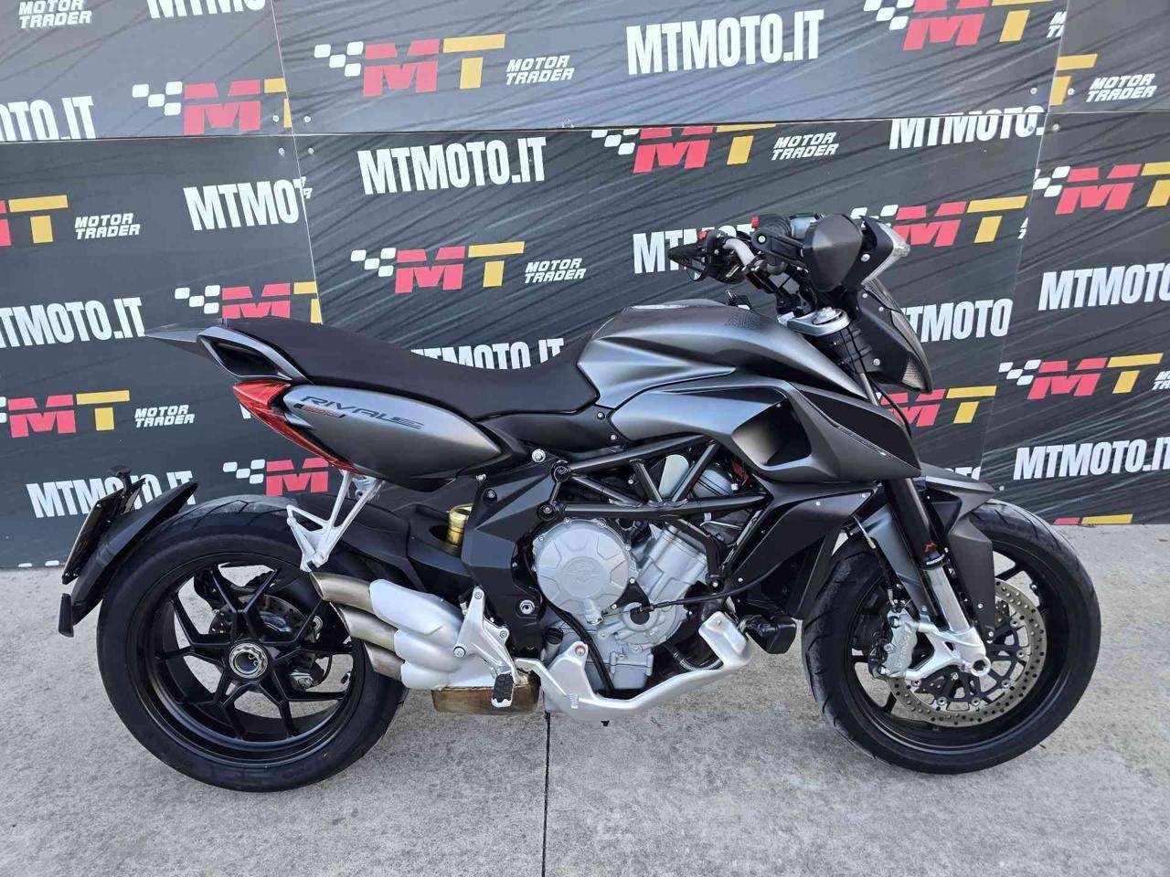 MV Agusta Rivale 800 Video 360
