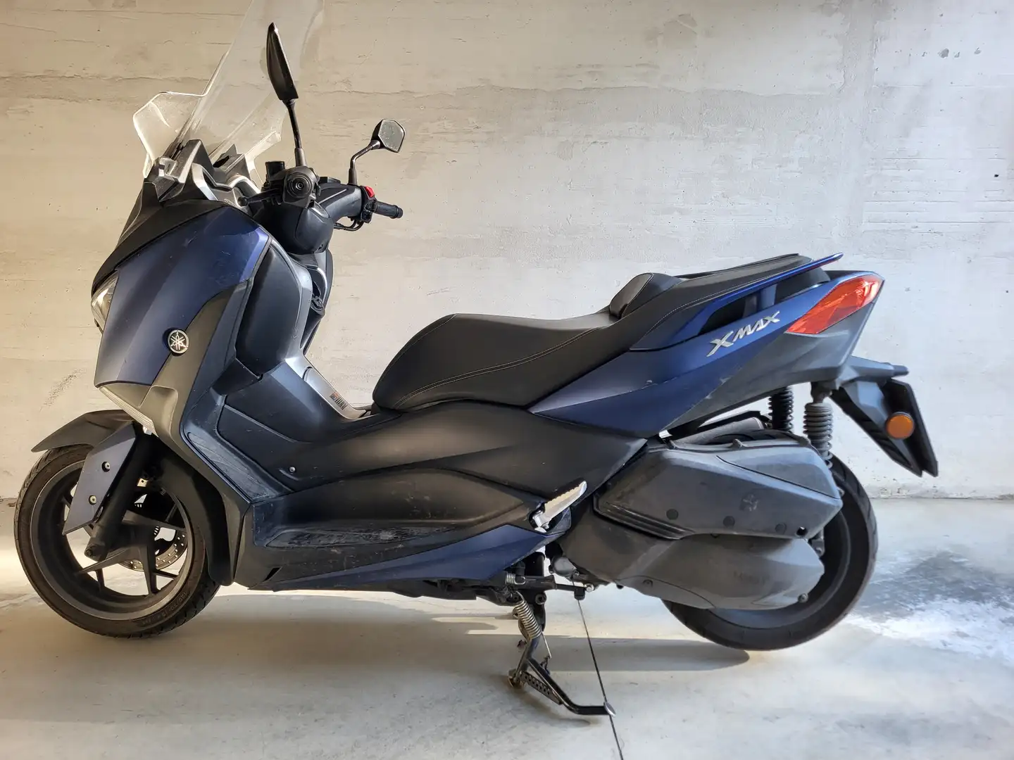 Yamaha X-Max 300 ABS Azul - 1