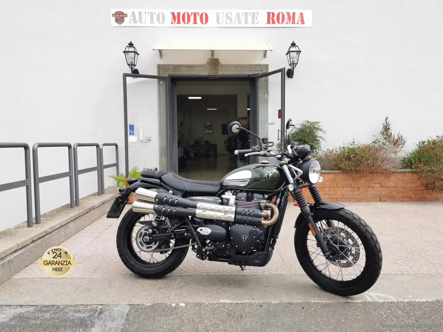 Triumph Street Scrambler Street Scrambler 900 CHROME EDITION RATE AUTO MOTO Verde - 1
