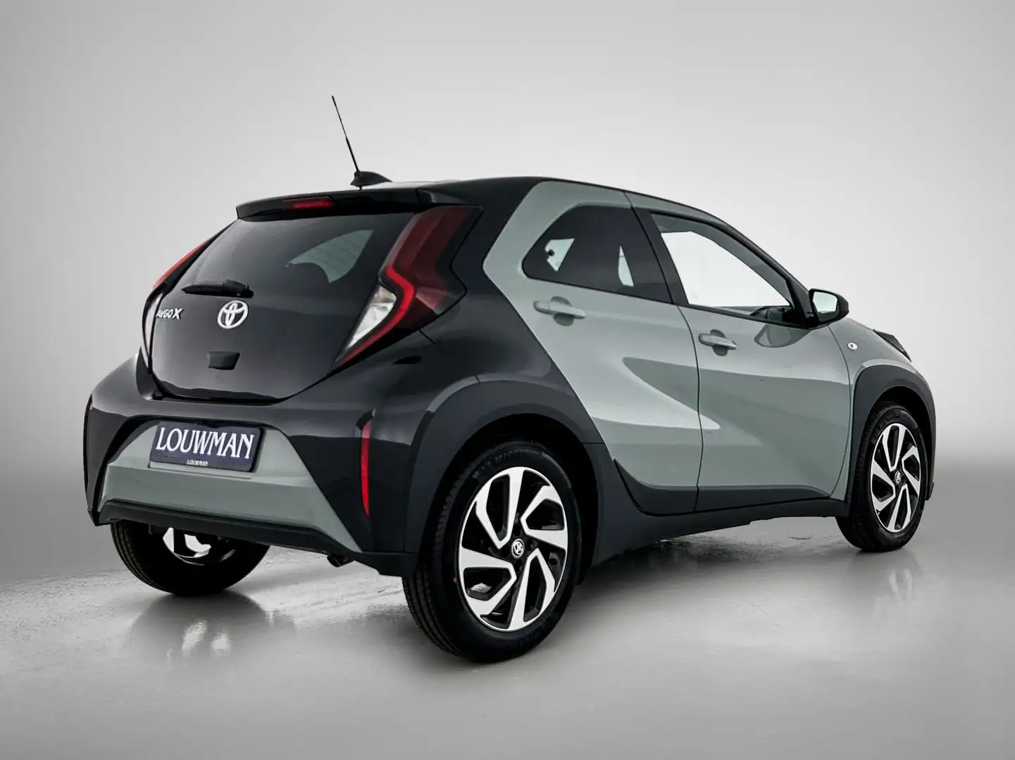 Toyota Aygo X 1.0 VVT-i MT Pulse - Louwman Zin in Zomervoordeel Groen - 2