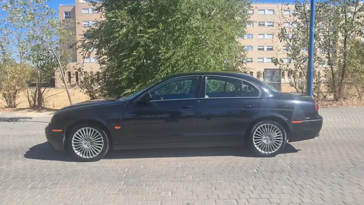 Jaguar S-Type 2.7D V6 Executive 2007, foto 1