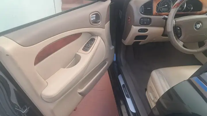 Jaguar S-Type 2.7D V6 Executive 2007, foto 8