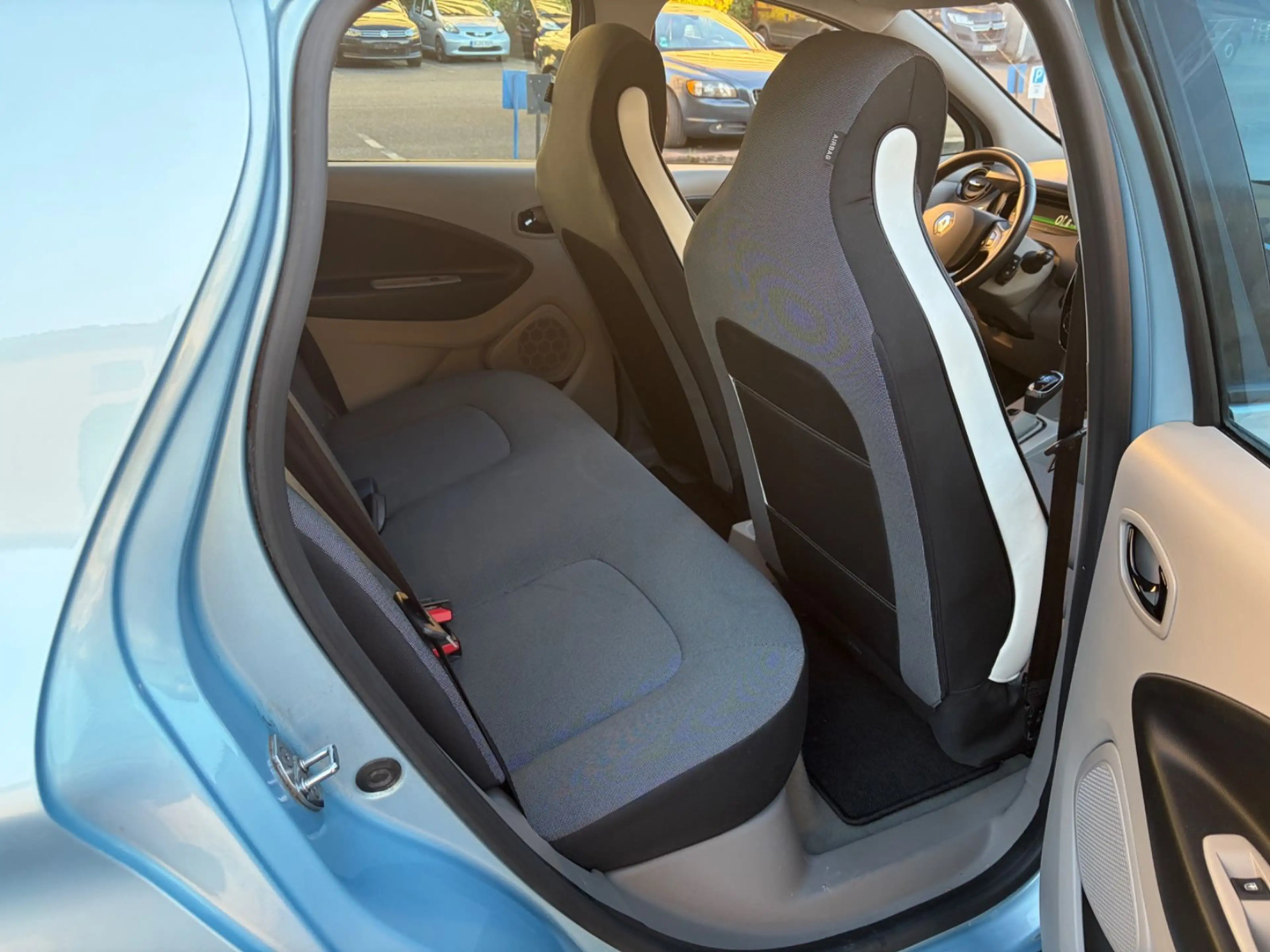 Renault ZOE Zoe Intens 4türig Batterie gekauft — photo 15