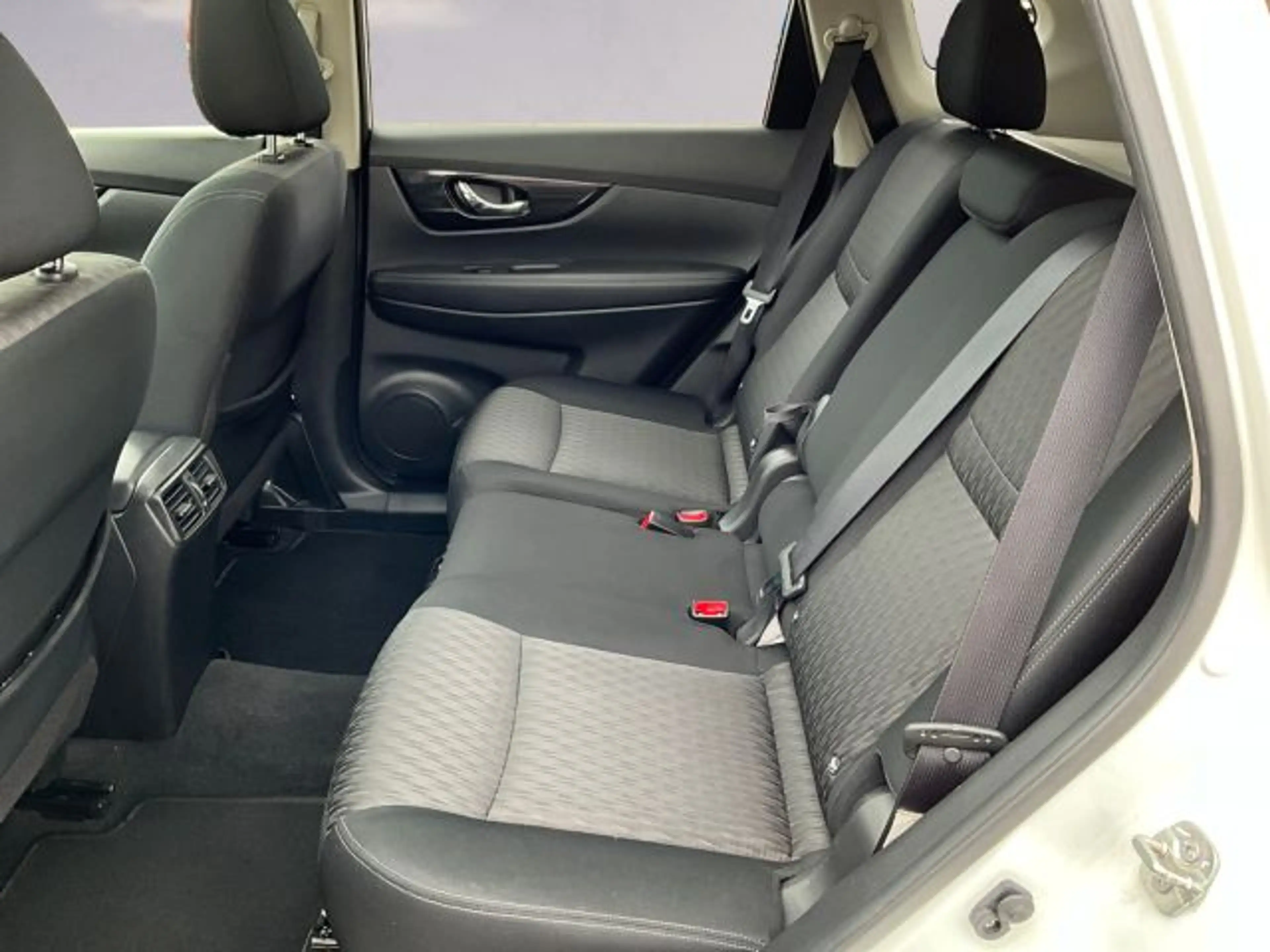 Nissan X-Trail 1.7 dCi Xtronic N-Connecta — photo 12