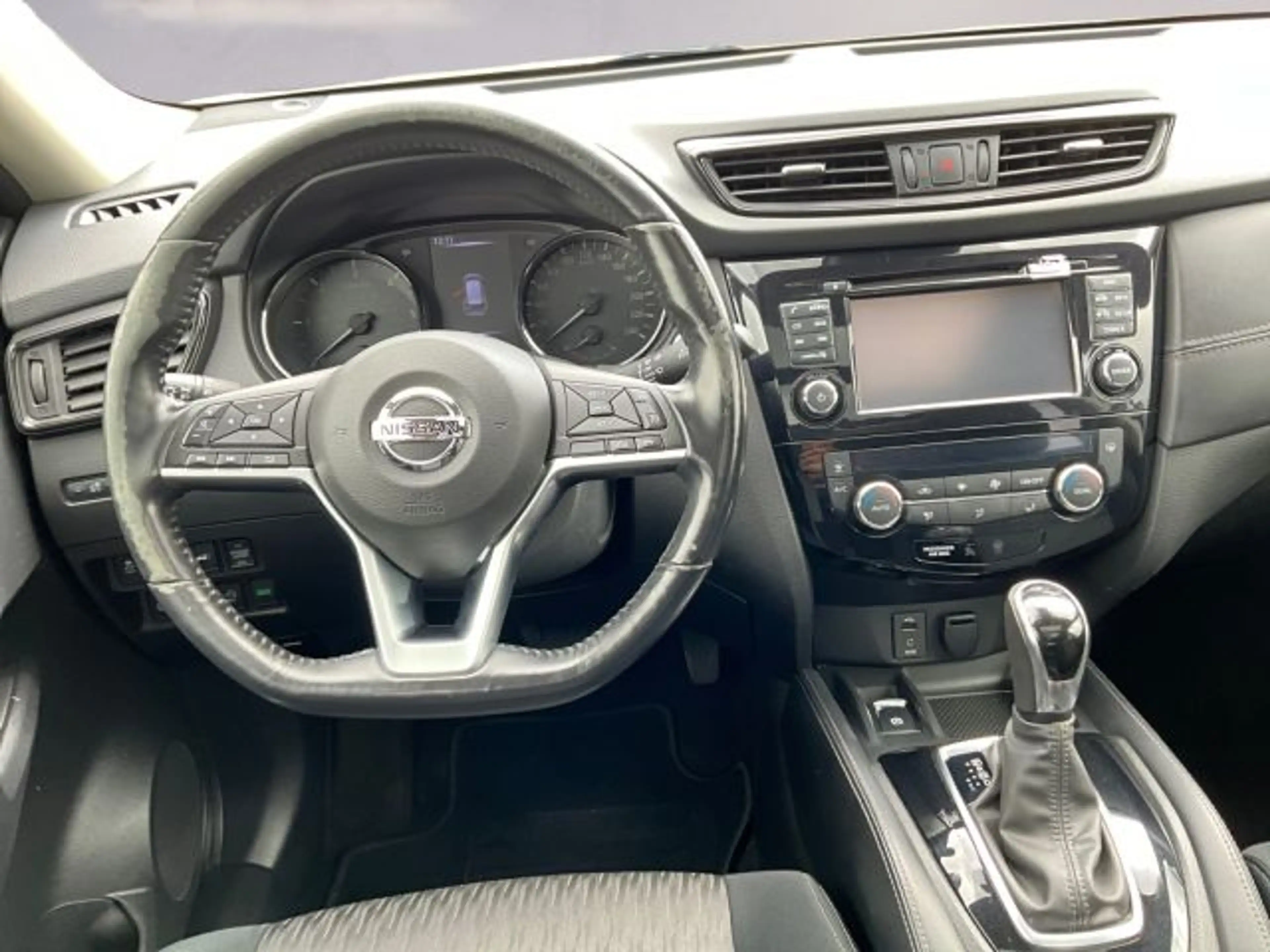 Nissan X-Trail 1.7 dCi Xtronic N-Connecta — photo 11