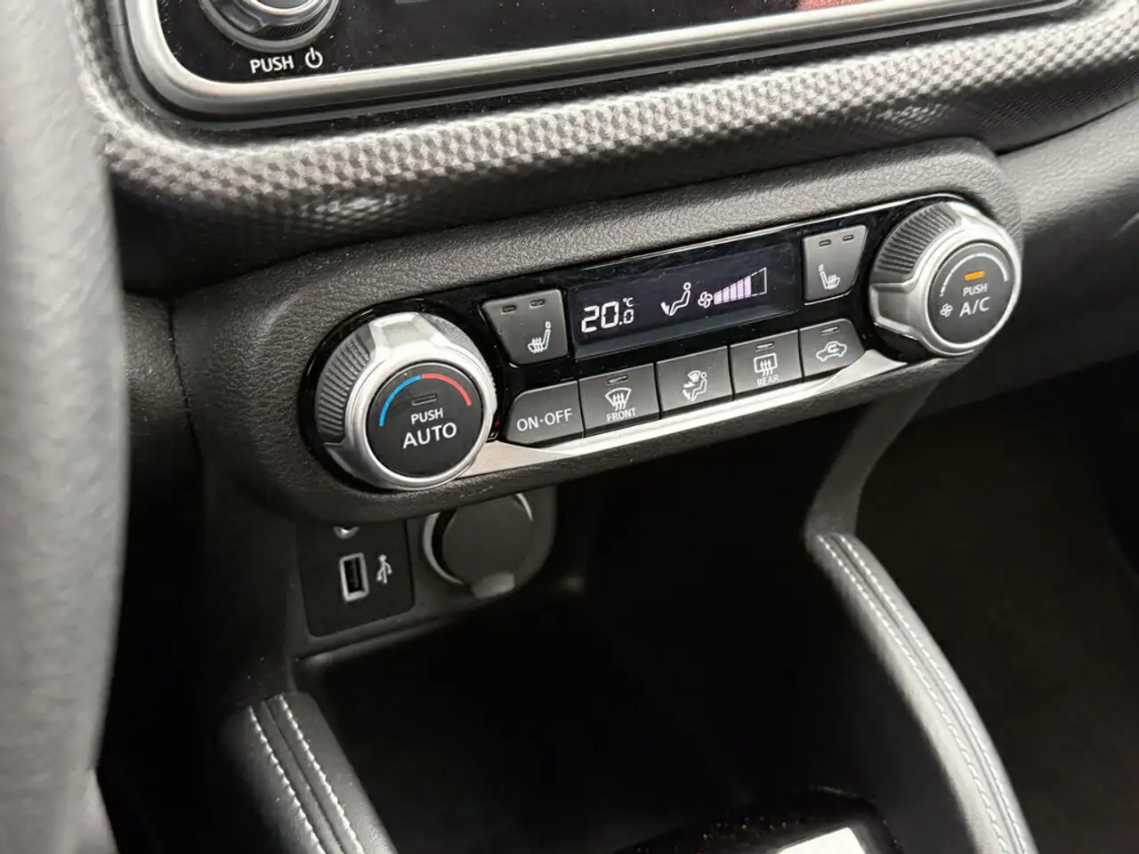 Nissan Kicks photo Nissan Kicks