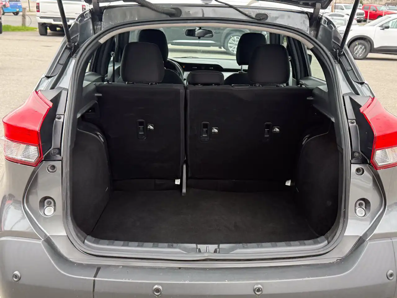 Nissan Kicks photo Nissan Kicks