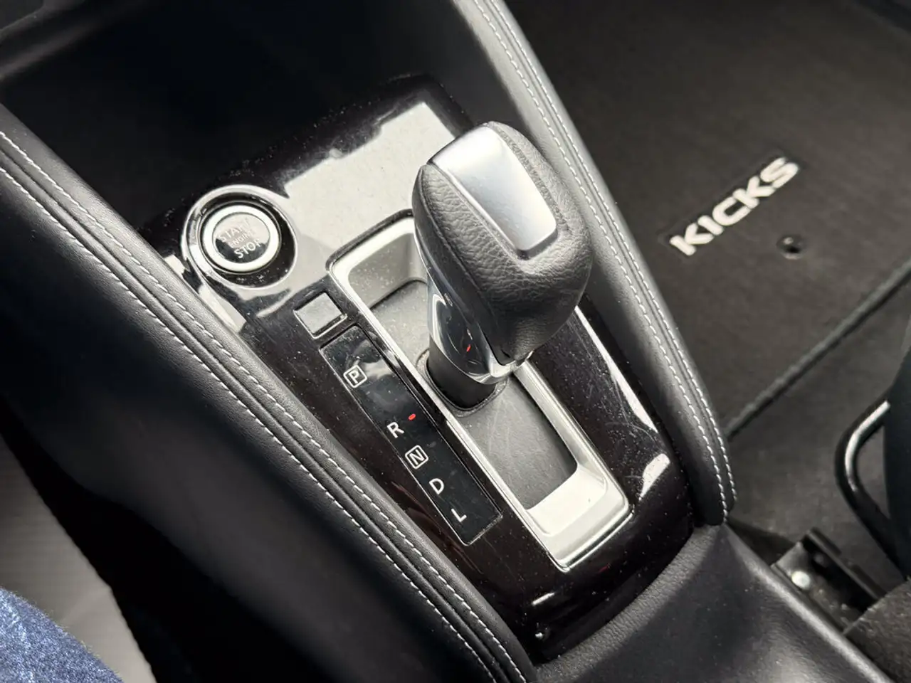 Nissan Kicks photo Nissan Kicks