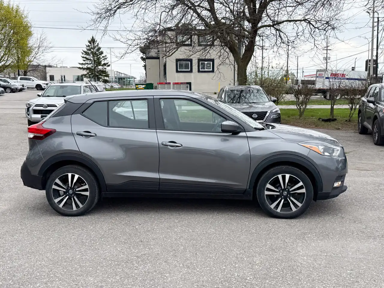 Nissan Kicks photo Nissan Kicks