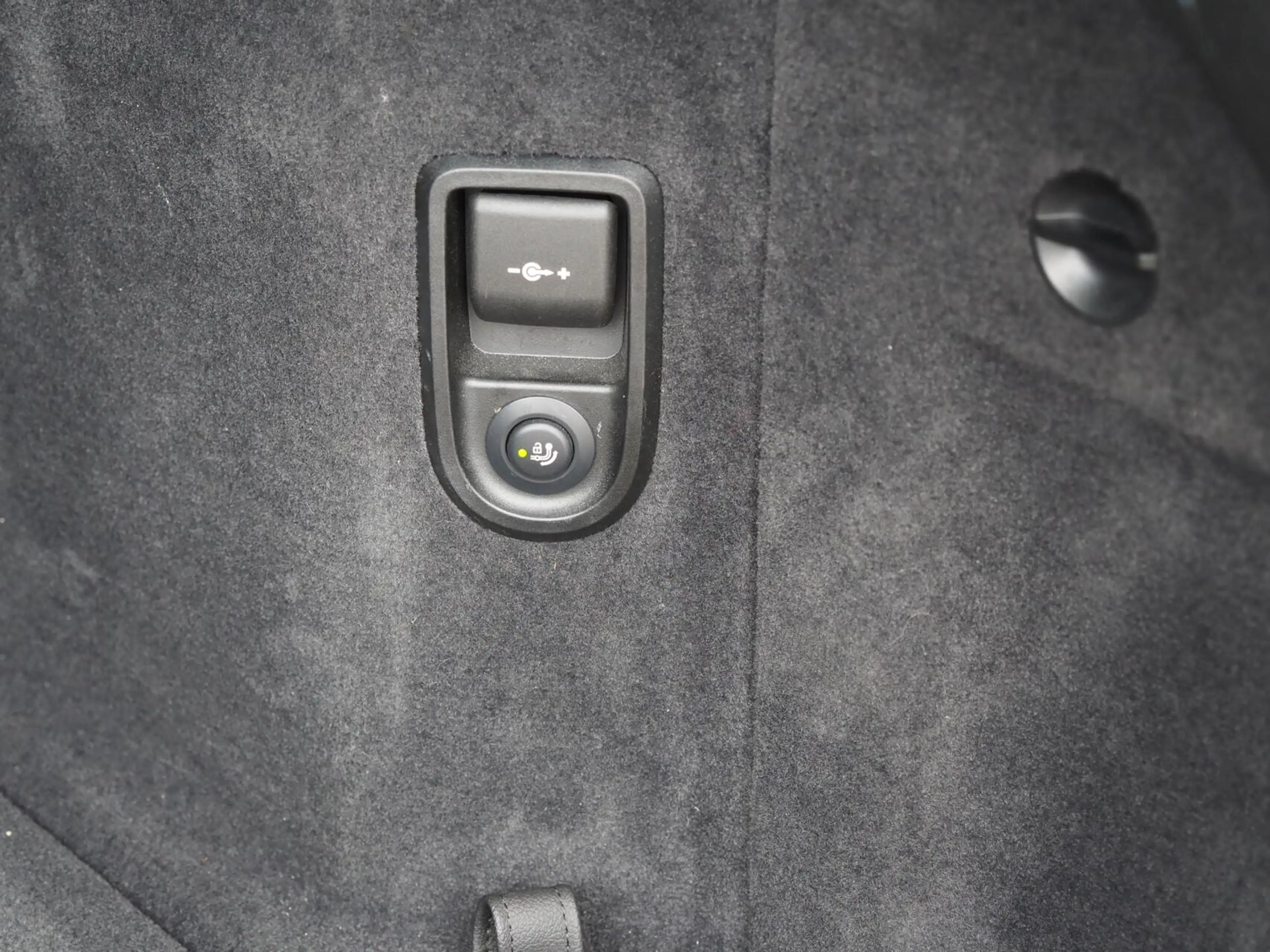 BMW 530 5-serie Touring 530e xDrive M-Sport | Pano | LED | — photo 32