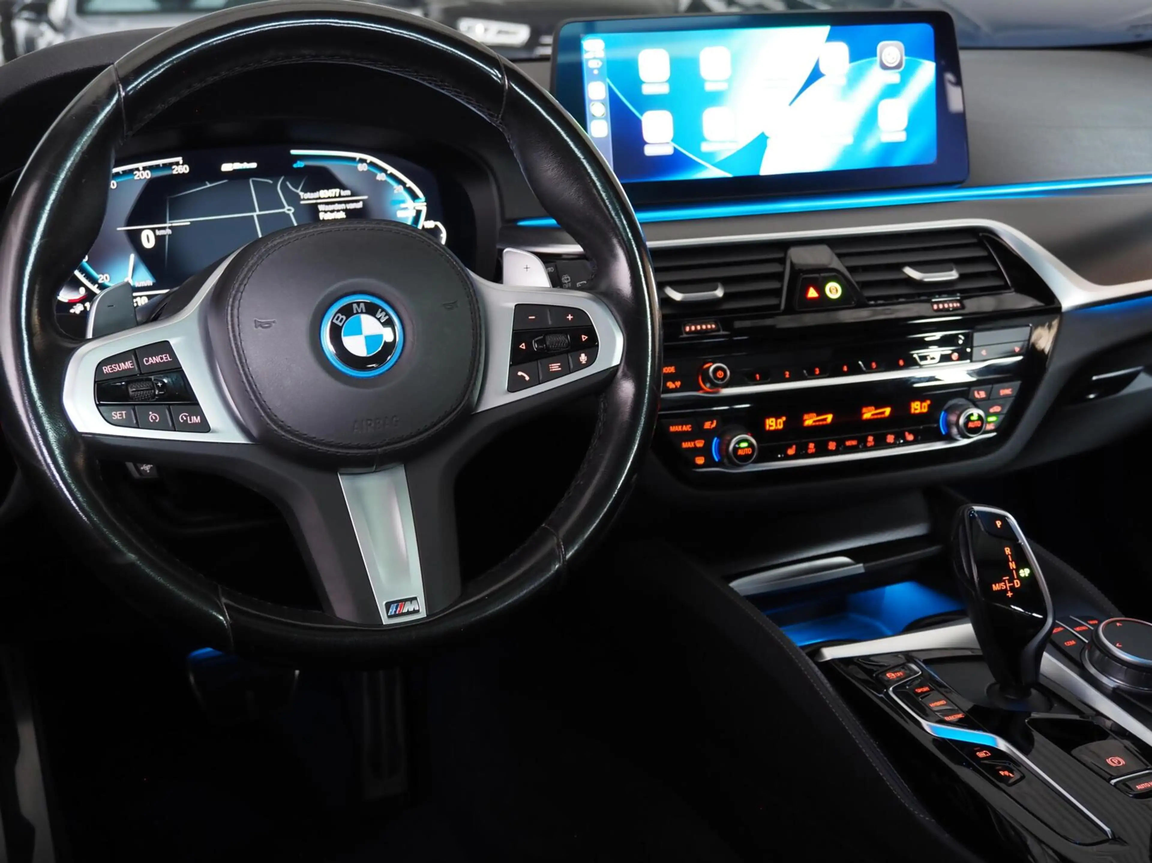 BMW 530 5-serie Touring 530e xDrive M-Sport | Pano | LED | — photo 14