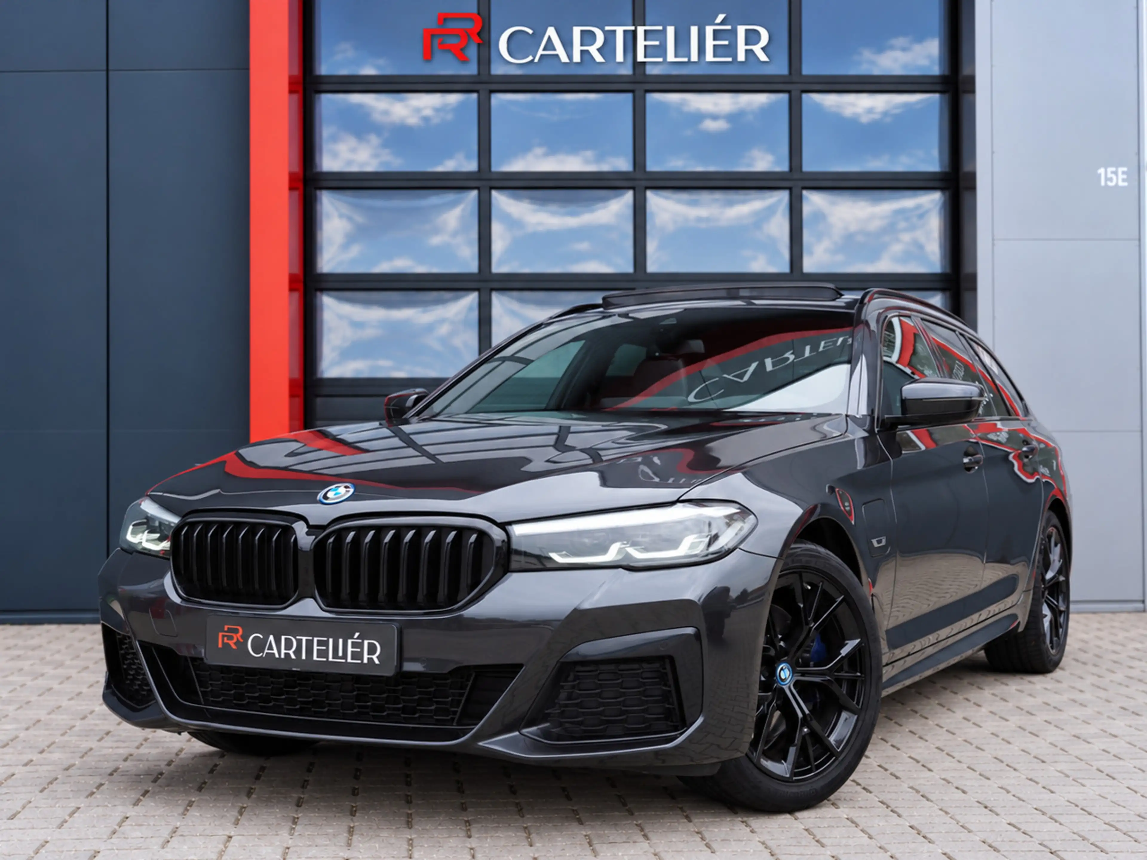 BMW 530 5-serie Touring 530e xDrive M-Sport | Pano | LED | — photo 4