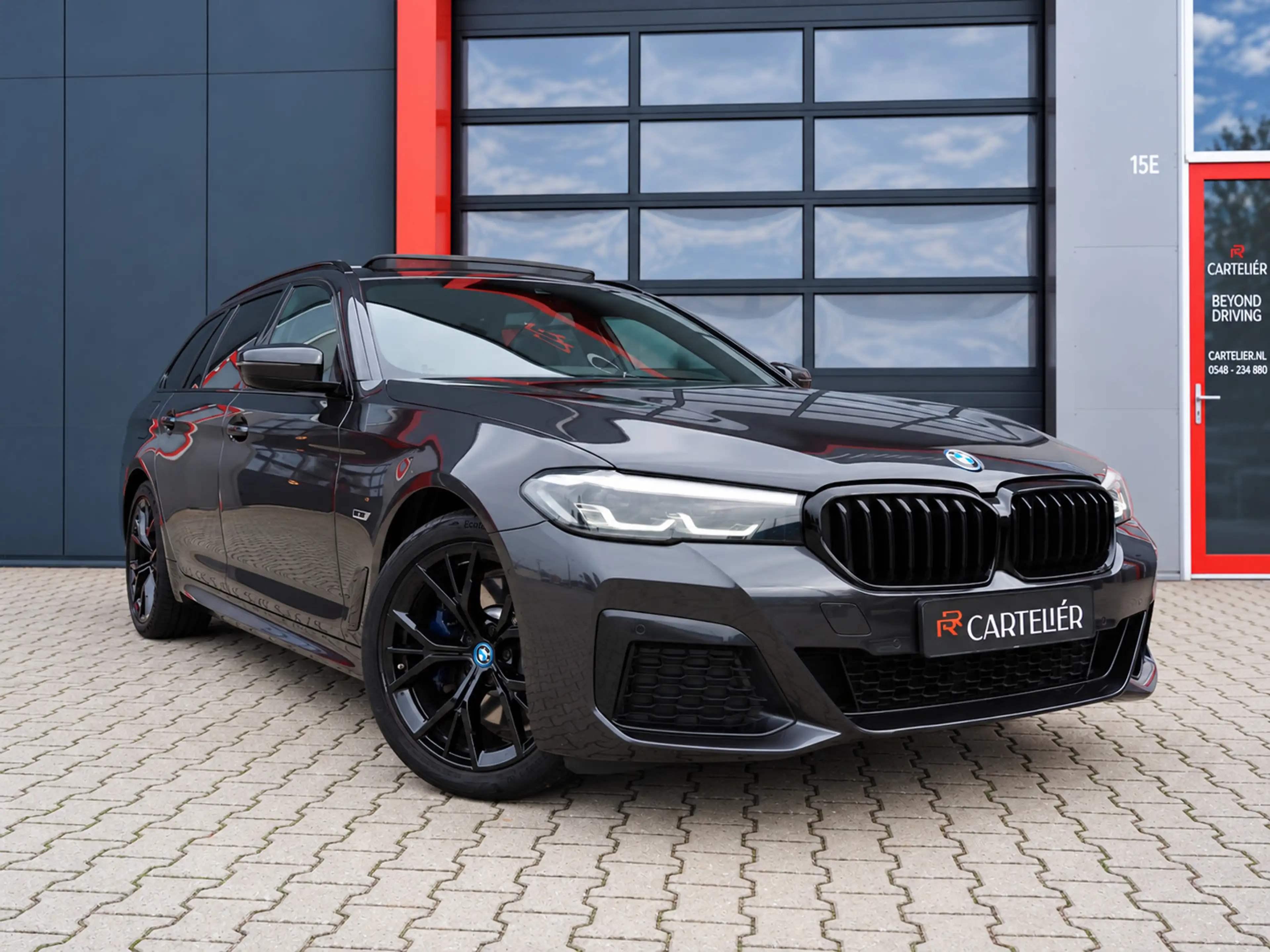 BMW 530 5-serie Touring 530e xDrive M-Sport | Pano | LED | — photo 8