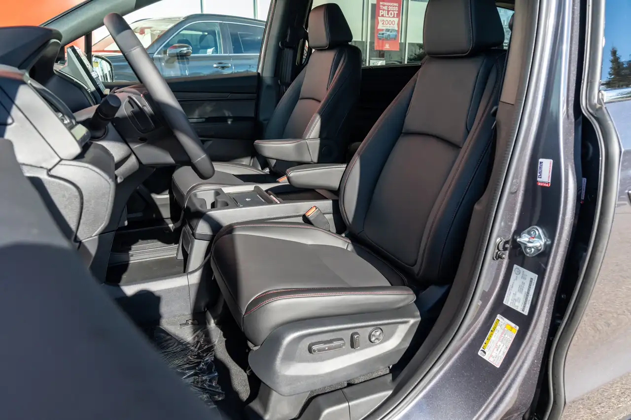 Honda Odyssey снимка Honda Odyssey