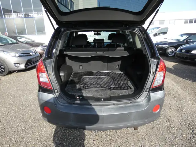Opel Antara view 6
